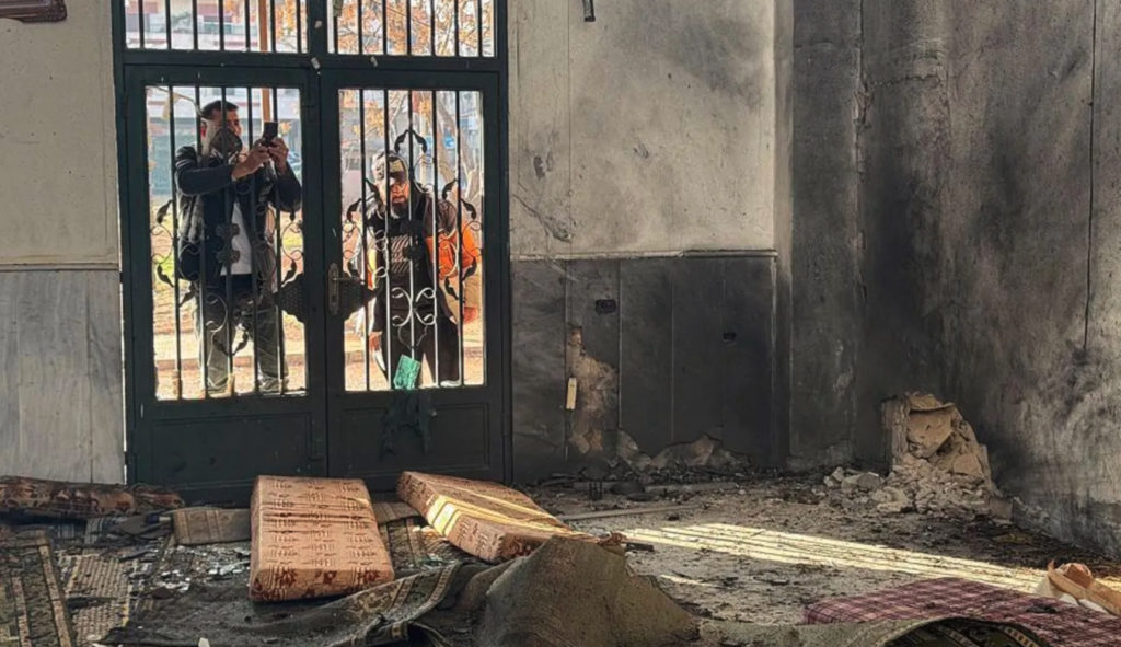 Screenshot 2025-12-27 at 11.59.59 AM